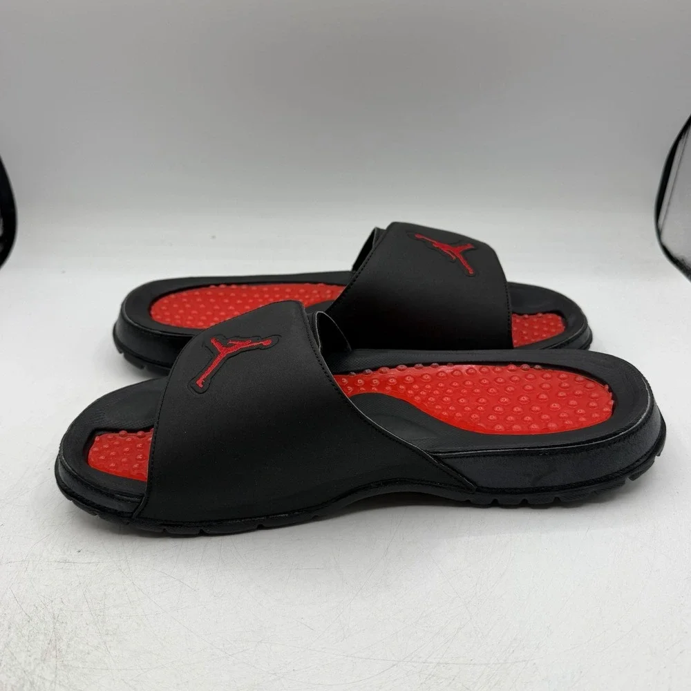 Nike Air Jordan Hydro V Retro Slide Sandals Mens Sz 11 Black/Fire Red 555501-012